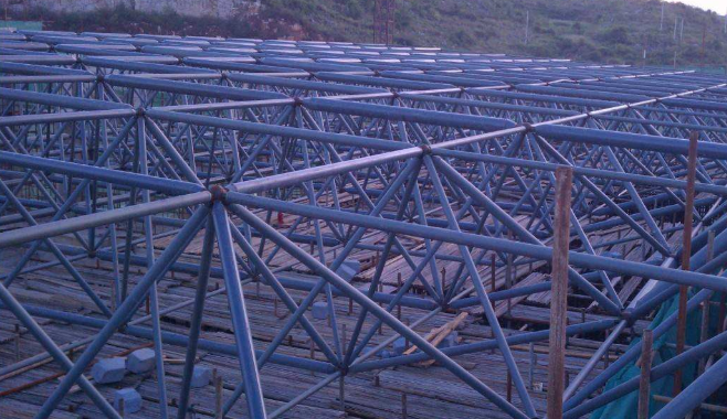 荆门概述网架加工公司对网架保温隔热的办法